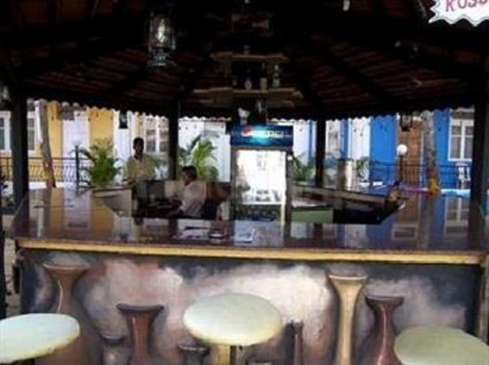 Alor Holiday Resort Calangute Exteriör bild