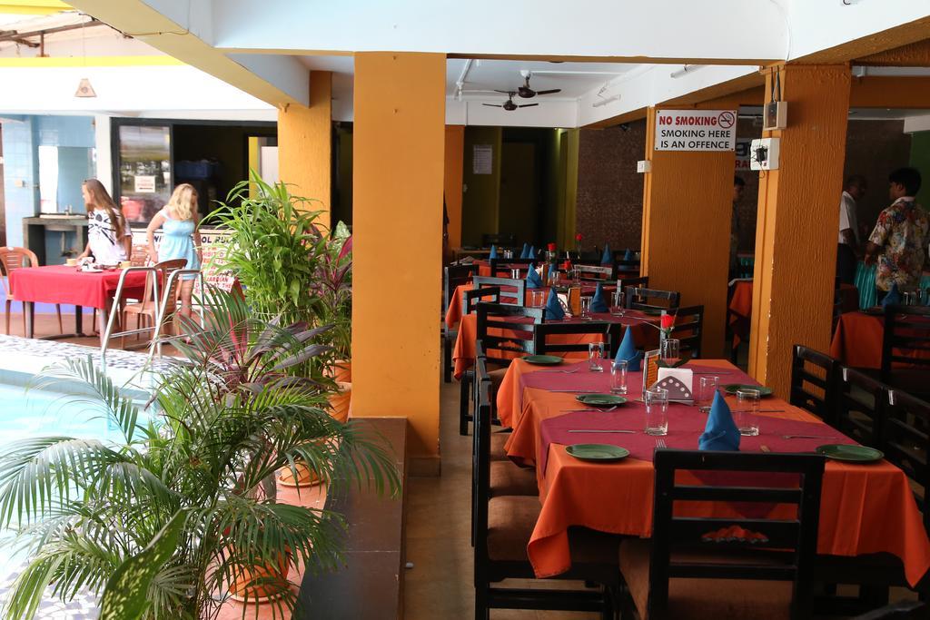 Alor Holiday Resort Calangute Exteriör bild