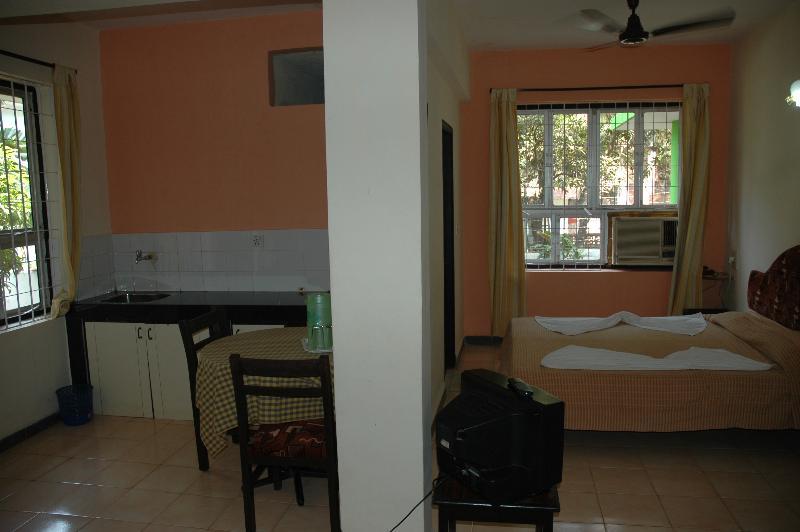 Alor Holiday Resort Calangute Exteriör bild
